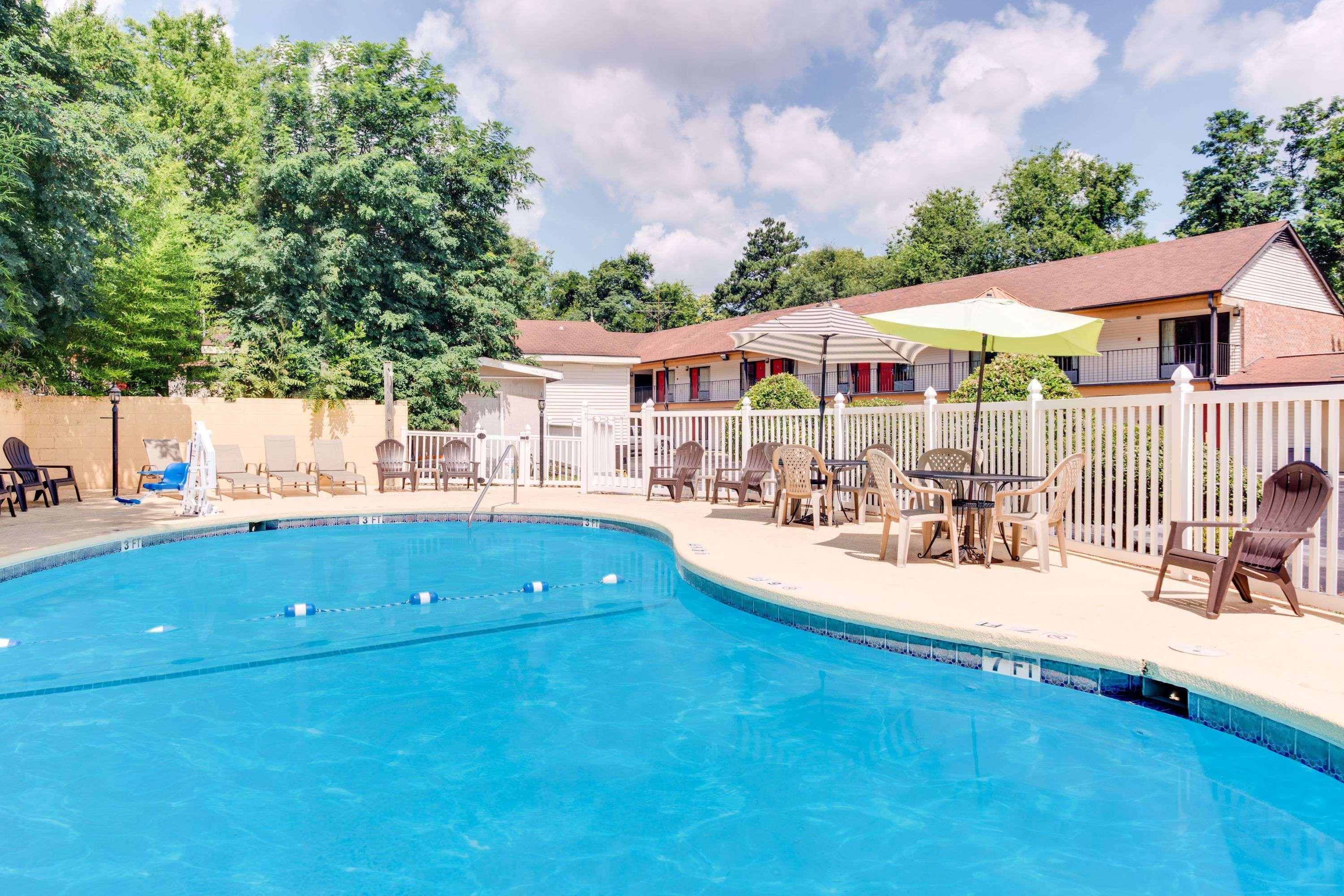 Americas Best Value Inn Aiken Buitenkant foto